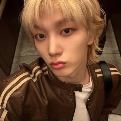 rumoresliricos's profile picture. ᅟ 𝗌𝖾𝗇𝖽𝖾𝗋𝗈 𝖽𝖾 𝗅𝗈𝗌 https://t.co/Y1uQonplDQ ۪ᜒ. ൟ  𖠁◎