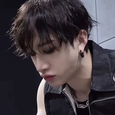 lluviosoocaso's profile picture. ⠀
⠀⠀⠀⠀⠀i think i'll take this hate and spit.⠀
⠀