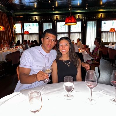 cantguardnb3's profile picture. Catholic