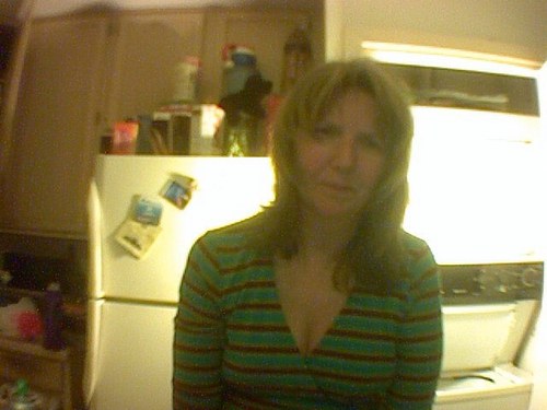 love  scifi,  star wars, star  trek, stargate, and b5, love  chocolate, mexican food  and margarita!
i love   animals, especially  cats, like  variey of music.