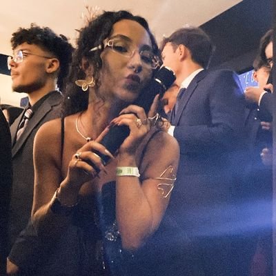 ilidyw's profile picture. ʜɪᴇʀ ᴋᴏᴍᴍᴛ ᴅɪᴇ sᴏɴɴᴇ