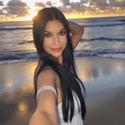 Miamirealtygirl's profile picture. 
