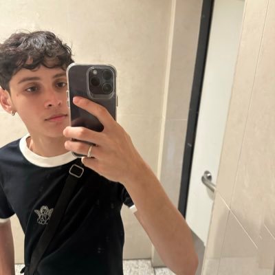 WJpbj's profile picture. só um querido amigo