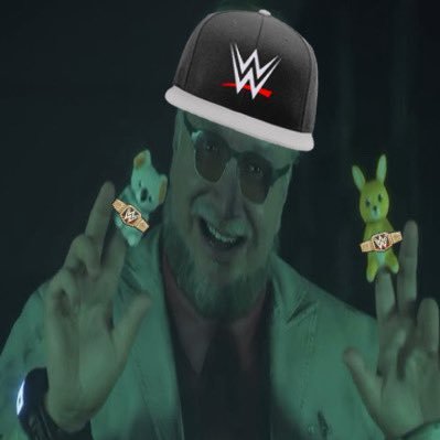 thatbaybeepig's profile picture. 23 | no minors please 🔞 | eng/esp | two-face (DA fineshyt) and wrestling extraordinaire. | I post my art and memes here.