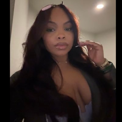 VivaciousSHELLY's profile picture. 