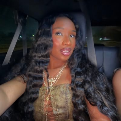 kayjohnson02's profile picture. hbic.