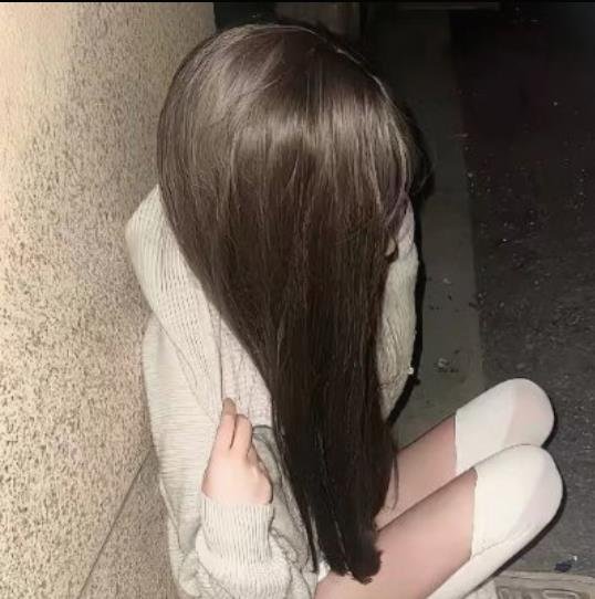 monicatdmf32868's profile picture. OL👩‍💼 ／29歳 パンストを毎日履き通勤👠 パンスト、脚フェチ、ナプキン好きな方へ❤️