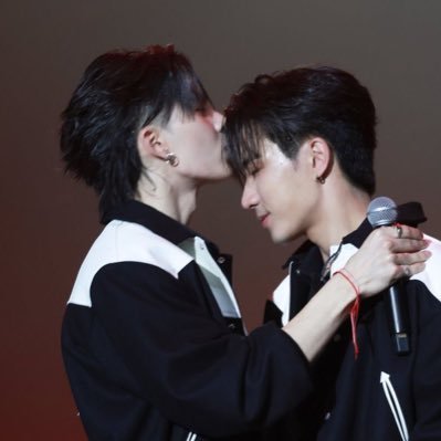 ppss1000's profile picture. ไม่จำเป็นต้องพูดทุกอย่างที่คิด | #PerthSanta🖤🤍 #Tay_Tavan #Domia🫶 #Nuthong🍦🥜