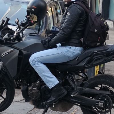 ombra68's profile picture. A piedi cammino, in macchina viaggio, in moto...sogno! 🏍️
Tutti credono in qualcosa...io credo che mi farò una birra! 🍺
#ForzaNapoliSempre 💙
#YamahaTracer7GT