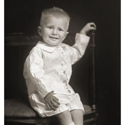 Irfan___77's profile picture. 