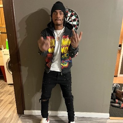 ikeepit105's profile picture. My music in my bio 🎶