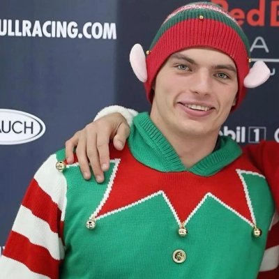 M5420612's profile picture. 