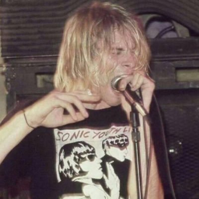 chesflys's profile picture. 