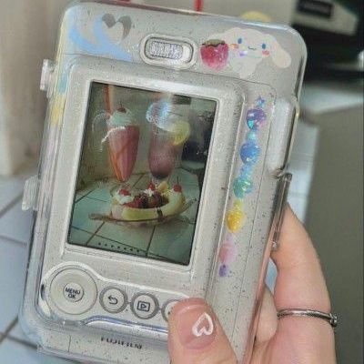 newworld1850405's profile picture. 너를 알게 된 건 세로운 세상을 알게 된 것🍀