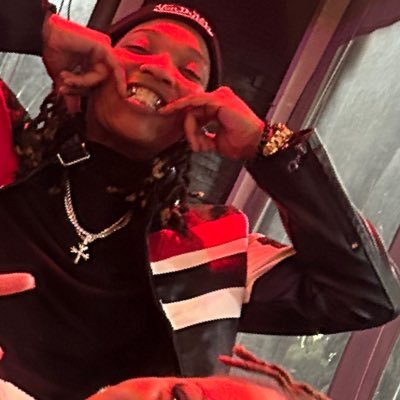 1L0nerSt0ner's profile picture. Big Dreek .