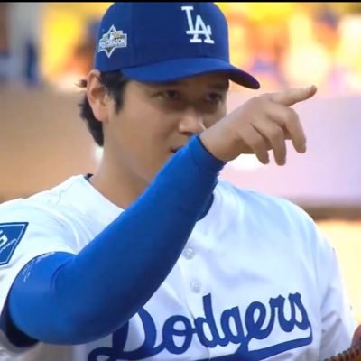 surfinatsunamii's profile picture. priv @biamingjesus