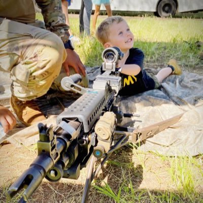 joselynsctt's profile picture. Proudly serving my country as a military officer 🇺🇸