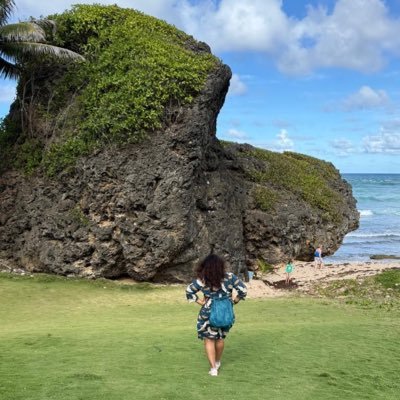 moonsez's profile picture. I’m thoughtlessly thoughtful, mindfully mindless, intensely vague, vaguely passionate. I eat, read, dream & yes, the world might just become a better place