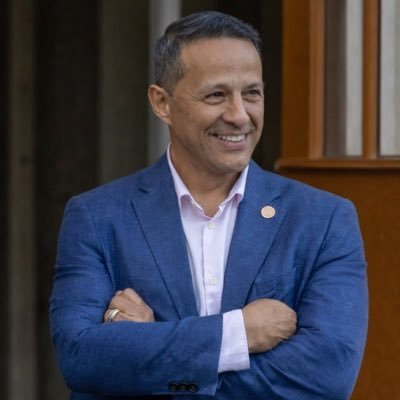 julioroldanpr's profile picture. Alcalde de Aguadilla, Ciudad de Encantos; padre, esposo y forjador de cambios. #AguadillaResplandece