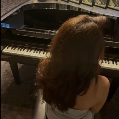 Uraam's profile picture. 