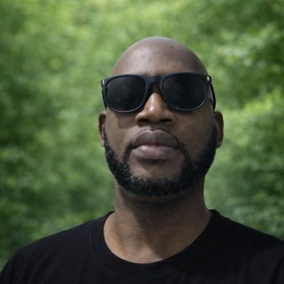 De_ChessKing's profile picture. Love is my religion..