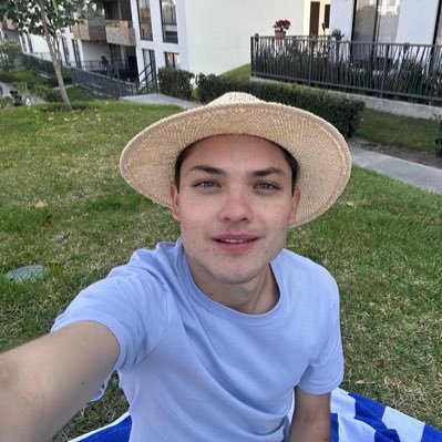 sebastianpoloor's profile picture. 