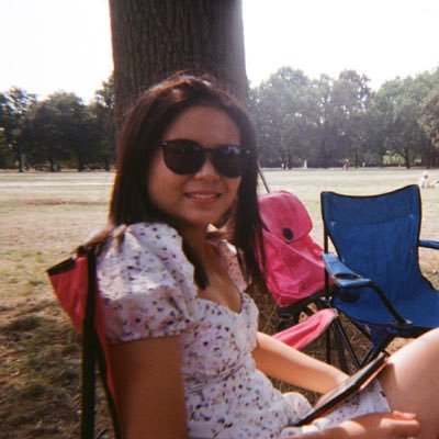 kira_the_leek's profile picture. 🇸🇬🇭🇰• muso @st_catz 🎻📚• soprano @mertoncollchoir🎶 • 🔮🌈 ✨