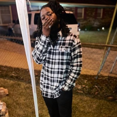 ChiefMula_'s profile picture. Prayer and Faith! Positive Energy and Pure Aura always 🙏🏾🤫  IG:ChiefMula_ #BLM #LeBronTheGoat #OnePride #DBZfan #UWAGraduate #TheDeacon