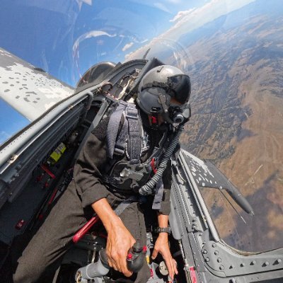 PhilManoug's profile picture. Space and clouds! Manager @SpaceX Range and Meteorology, FAA Flight Instructor, and PADI Divemaster