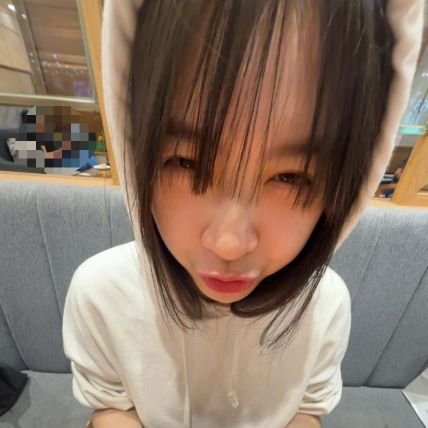 _wahyu_agung_'s profile picture. Kesalahan yang paling buruk adalah terlalu sibuk mengamati dan mengurusi kesalahan orang lain.