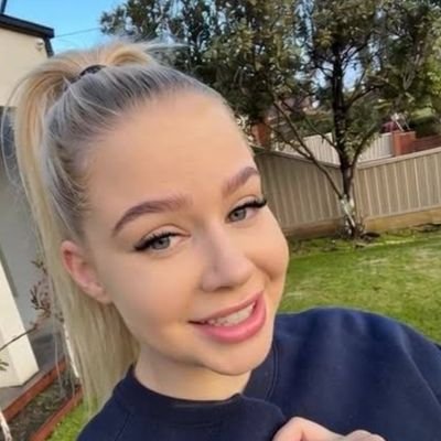 OluwakemiO369's profile picture. 