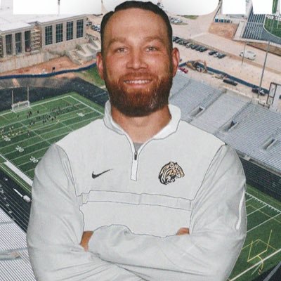 CoachBChavez's profile picture. Offensive Coordinator @ConroeTigersFB • SicEm 🐅 • ΦΒΣ🤘🏽 • UAB Alum🐉 • TAMUK Alum 🐗