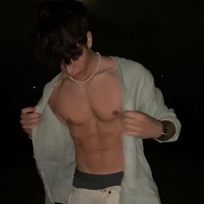 toker128320's profile picture. 