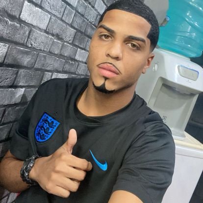 eternodimenor33's profile picture. Quem se arrisca o tempo todo são os de verdade. jesus é o dono do lugar #eternopitchey😇#eternobin😇 #eternodimenor😇