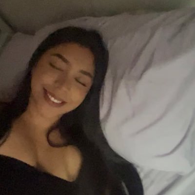 sunny_bunny_xo's profile picture. Aquí no soy lowkey/12:21⭑