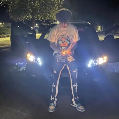 uhGavv's profile picture. Positivity Brings Profit.