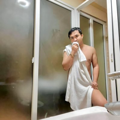 RonelTrijo's profile picture. From the lineage of Buising-Canaria and Tubice-Trijo clans.🦋🤎🦋 #RonelSings #RonelCovers #ILoveSinging