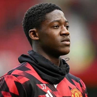 TheGreatOmwami's profile picture. Manchester United FC. Nature, Politics, books📚💫