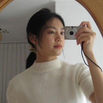 wdaviwoo's profile picture. Sweet like a kiss, striking like dynamite. #dynamitekiss.