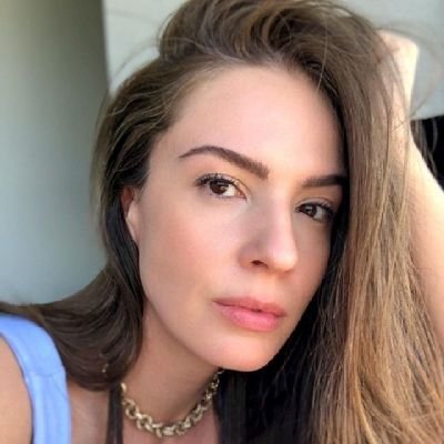 Oliviavisy's profile picture. 