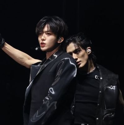 ZiQi1323's profile picture. || 1+1= 🐶🐱 | (♥️ x 423) + (♥️ x 813) | 젠잼 🩵🩷 || 190 x 180 || tianziyu 🍋🐟  |  xuniyushen 🌽