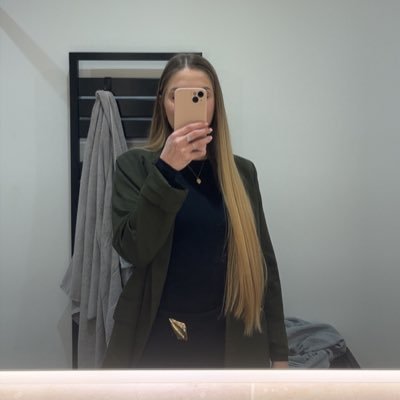 lucile_lpa's profile picture. bientôt le quart de siècle