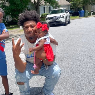 RopeManDopeMan's profile picture. zone4️⃣ ⚔️ #Maysalumni        “yourself is the best thing to be”