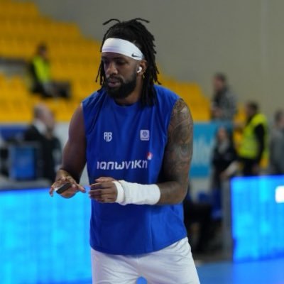 5warrenw's profile picture. 