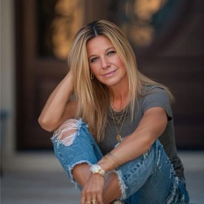 eclipsedrifter's profile picture. Southern Lady/Georgia🍑/Country Livin/Lovin Life  #Animals🐶🐱🐴🐮🐷🐑🐔🦆#ProGateGetter Follow ME to know ME That's why I follow YOU