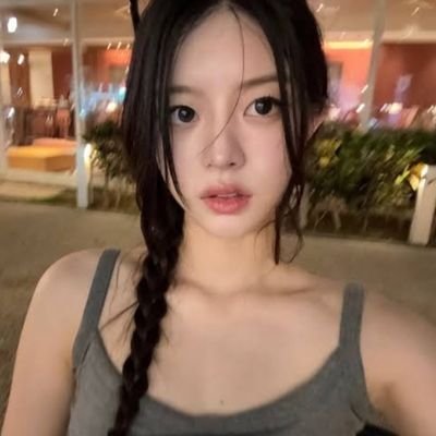 nuklease's profile picture. You are not fully dressed until you smile