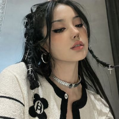 sparrowxyx's profile picture. ᴋʀʏᴍɪɴᴏʟᴏɢ, ᴡᴇɪʀᴅᴋɪᴅ, ʜᴇʟʟꜰɪʀᴇ ᴄʟᴜʙ 🇳🇴