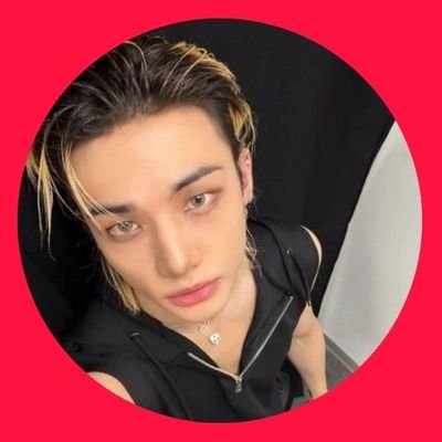 Keijudeluvinha's profile picture. :ೃ⁀➷
  ·˚ ༘₊· ͟͟͞͞  Minha existência é a raiz do pecado, e o sangue que corre dentro de mim, meu castigo.-Home Far Away ʾʾ𓈒⊹𓈒ʿʿ୭𝅄᮫ ⸼𓍢𓈒