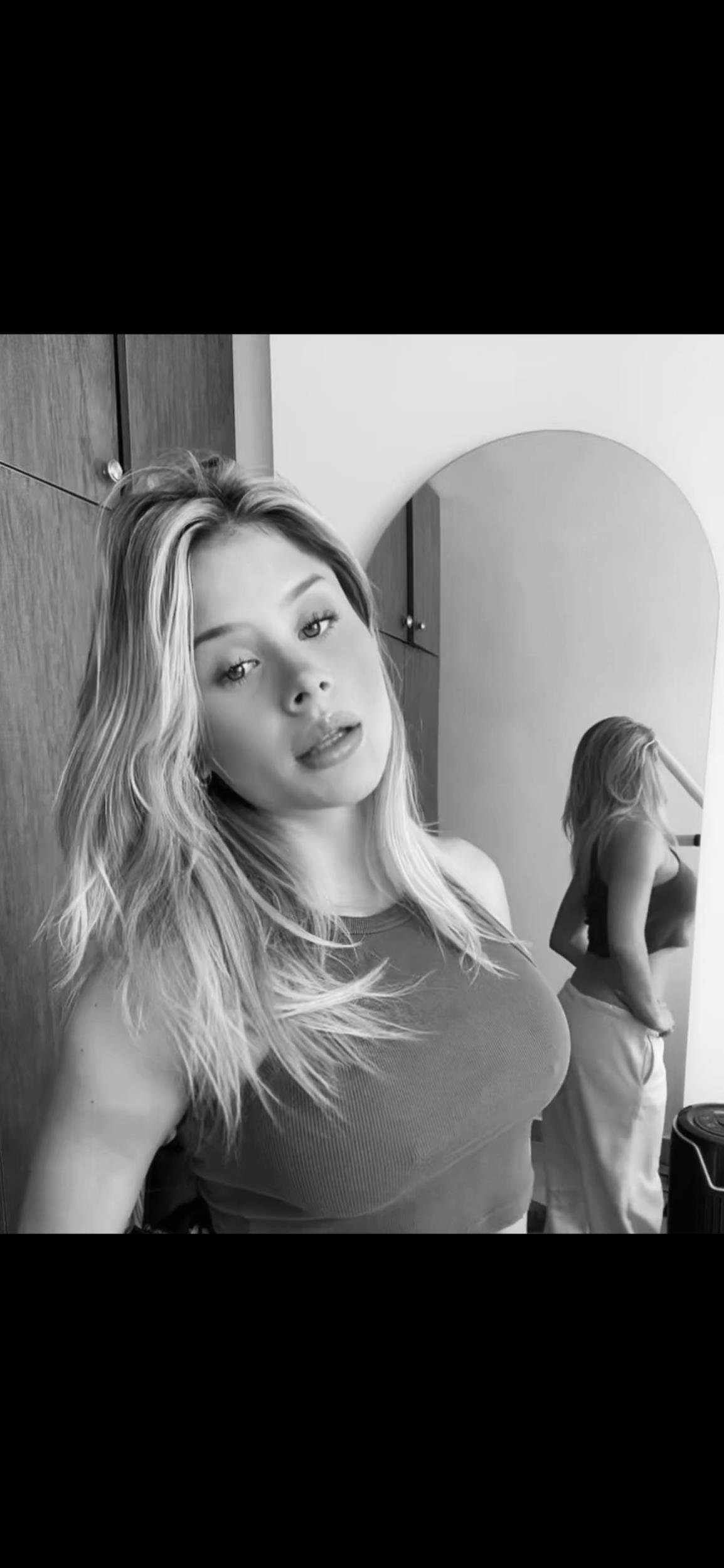 SophiaWond90552's profile picture. ✨   @sexsexyougood main vibe: chill