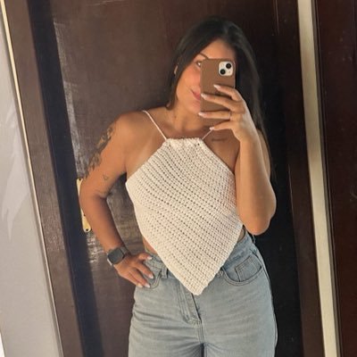 miriansinee's profile picture. pedagoga pós graduada e virginiana desgraçada da cabeça.